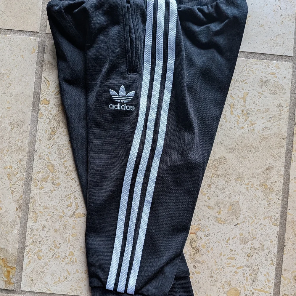 12M Adidas Kids Black Joggers